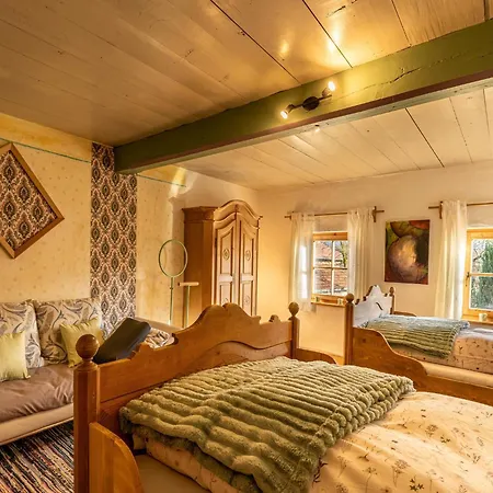 Historic 200 Years Old Meets New, Cleaning Included Casa vacanze *