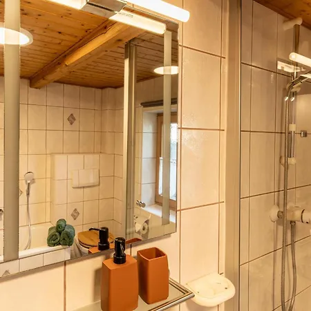 Historic 200 Years Old Meets New, Cleaning Included Casa vacanze