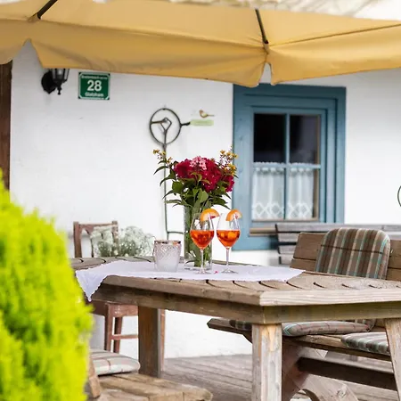 Historic 200 Years Old Meets New, Cleaning Included Breitenbach am Inn