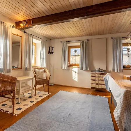Historic 200 Years Old Meets New, Cleaning Included Breitenbach am Inn